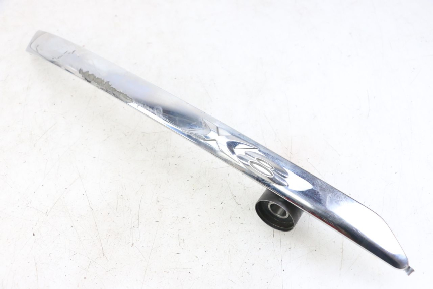 photo de KAPJE ONDER LINKERZITPLAATS PIAGGIO X8 125 (2004 - 2007) - Hoofdaanzicht