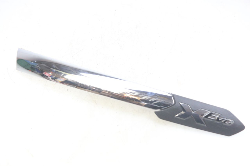 photo de KAPJE ONDER ZITPLAATS LINKS PIAGGIO XEVO - X EVO 125 (2007 - 2017) - Hoofdaanzicht