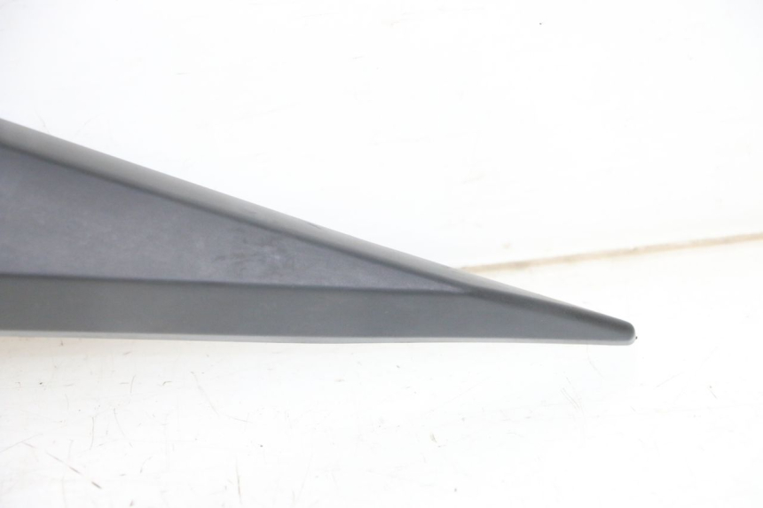 photo de LINKER ZITPLAATDEKSEL YAMAHA XJ6 ABS 600 (2008 - 2016) - Bevestigingspunten