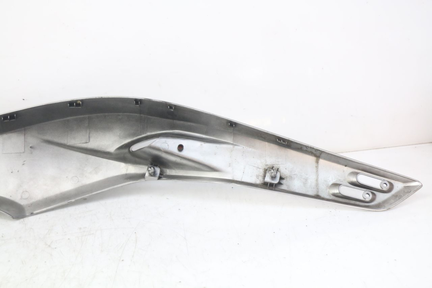 photo de LINKER ZITPLAATKAP YAMAHA XP T-MAX TMAX 500 (2004 - 2007) - Bevestigingspunten