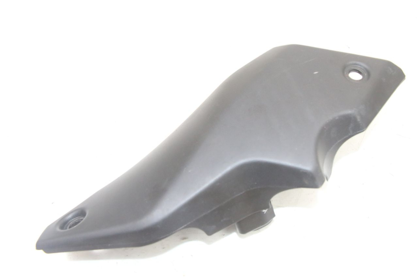 photo de LINKER ZITPLAATKAP YAMAHA TRACER 7 700 (2020 - 2024) - Detail van het onderdeel