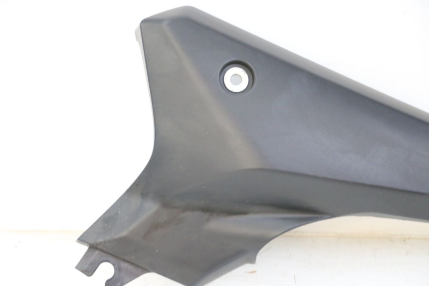 photo de LINKER ZITPLAATKAP YAMAHA XJ6 600 (2008 - 2016) - Technische close-up