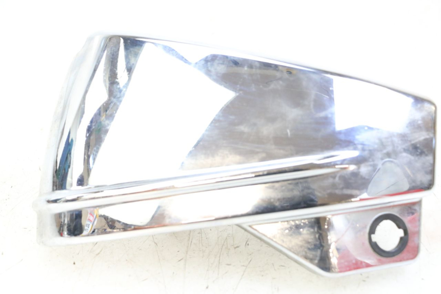 photo de KAPJE ONDER ZITPLAATS LINKS YAMAHA XVS DRAG STAR DRAGSTAR 650 (1997 - 2007) - Zoom op gebruiksstaat