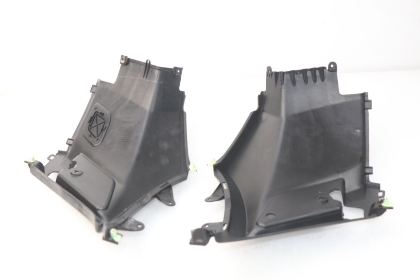 photo de ZITPLAATDEKSEL PEUGEOT KISBEE 2T 50 (2010 - 2017) - Detail van het onderdeel