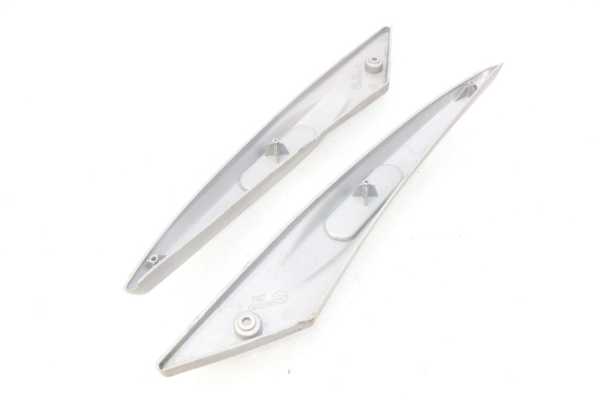 photo de ZITPLAATDEKSEL PIAGGIO LIBERTY 4T 50 (2004 - 2008) - Detail van het onderdeel