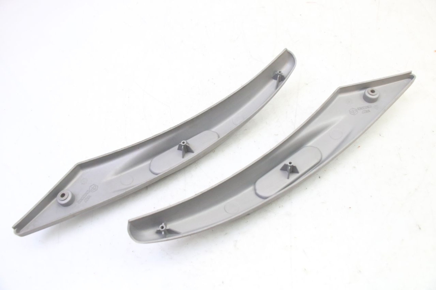 photo de ZITPLAATDEKSEL PIAGGIO LIBERTY 4T 50 (2009 - 2015) - Technische close-up