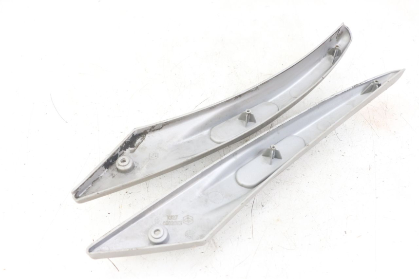 photo de ZITBANKKAPJE PIAGGIO LIBERTY 125 (2009 - 2013) - Detail van het onderdeel