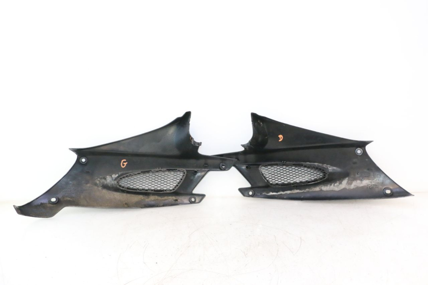 photo de ZITPLAATDEKSEL PEUGEOT SPEEDFIGHT LC 50 (1996 - 2002) - Zoom op gebruiksstaat