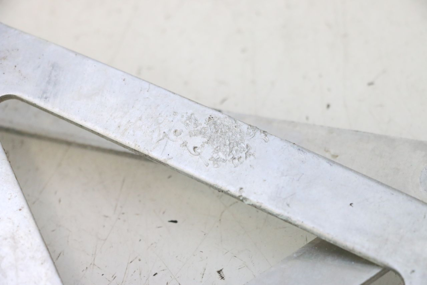 photo de ZITDEKSEL PEUGEOT TREKKER 50 (1995 - 2004) - Bevestigingspunten