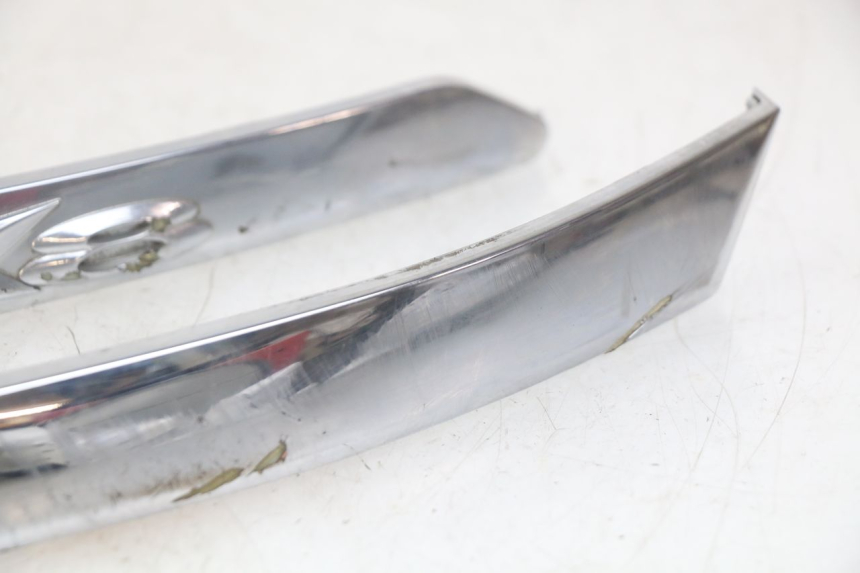 photo de ZITPLAATDEKSEL PIAGGIO X8 125 (2004 - 2007) - Zoom op componenten