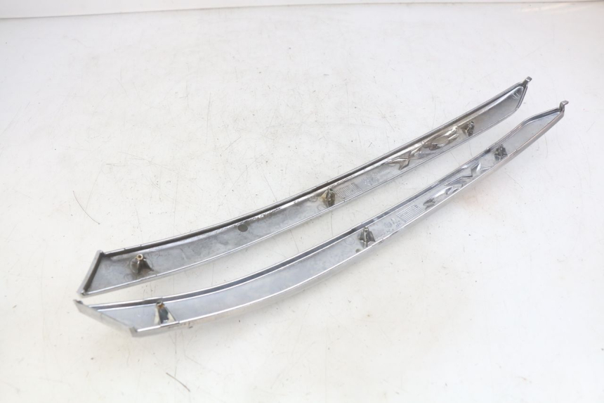 photo de ZITPLAATDEKSEL PIAGGIO X8 125 (2004 - 2007) - Overzicht