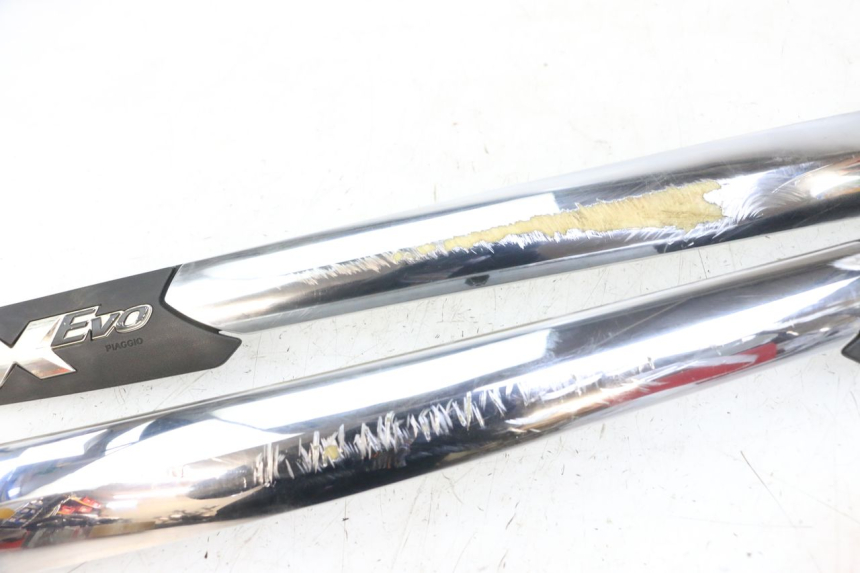 photo de ZITPLAATDEKSEL PIAGGIO XEVO - X EVO 125 (2007 - 2017) - Zoom op gebruiksstaat