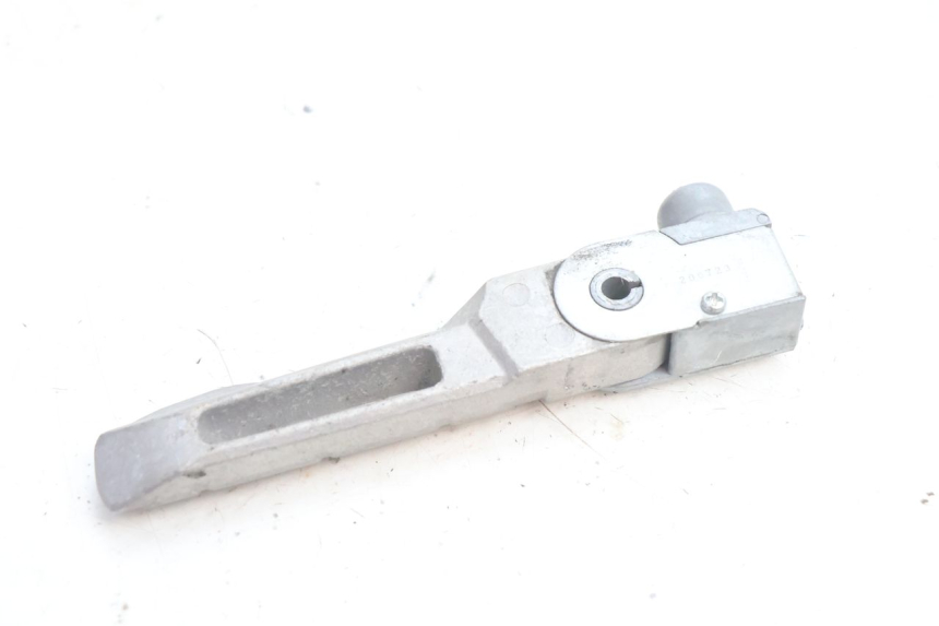 photo de RECHTER ACHTERVOETSTEUN KYMCO AGILITY CITY 16P 125 (2015 - 2024) - Technische close-up