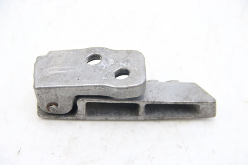 photo de ACHTERSTE RECHTER VOETSTEUN ECCITY ARTELEC 670 1 (2013 - 2017) - Detail van het onderdeel