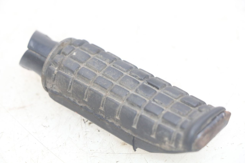 photo de ACHTERSTE RECHTER VOETSTEUN HONDA CBR F SC25 1000 (1989 - 1992) - Hoofdaanzicht