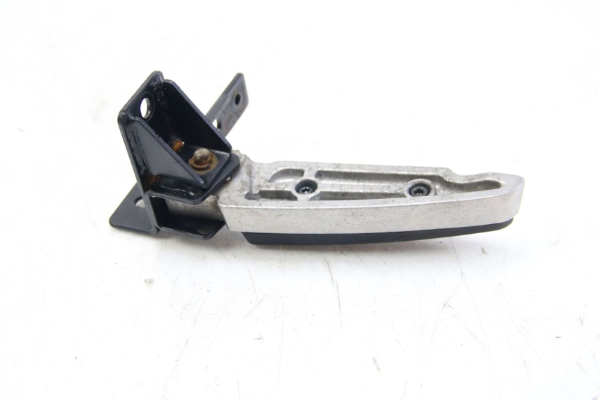 photo de ACHTERSTE RECHTER VOETSTEUN PEUGEOT CITYSTAR AIR 125 (2014 - 2017) - Detail van het onderdeel