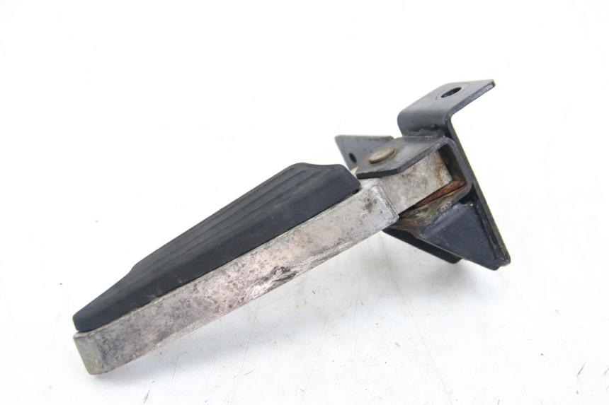 photo de ACHTERSTE RECHTER VOETSTEUN PEUGEOT CITYSTAR 50 (2013 - 2017) - Hoofdaanzicht