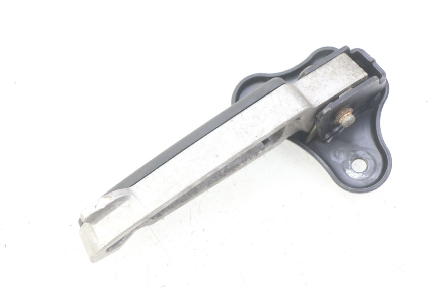 photo de ACHTERSTE RECHTER VOETSTEUN PEUGEOT DJANGO 2T 50 (2014 - 2019) - Detail van het onderdeel