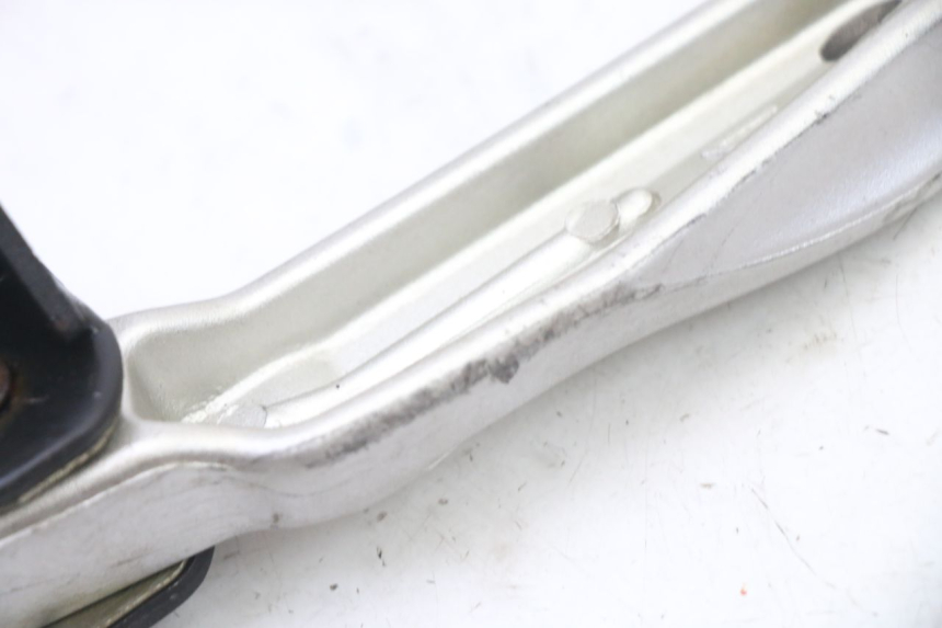 photo de ACHTERSTE RECHTER VOETSTEUN SYM FIDDLE 3 III 125 (2014 - 2020) - Overzicht