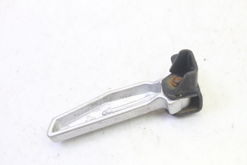 photo de ACHTERSTE RECHTER VOETSTEUN SYM FIDDLE 3 III 125 (2014 - 2020) - Technische close-up