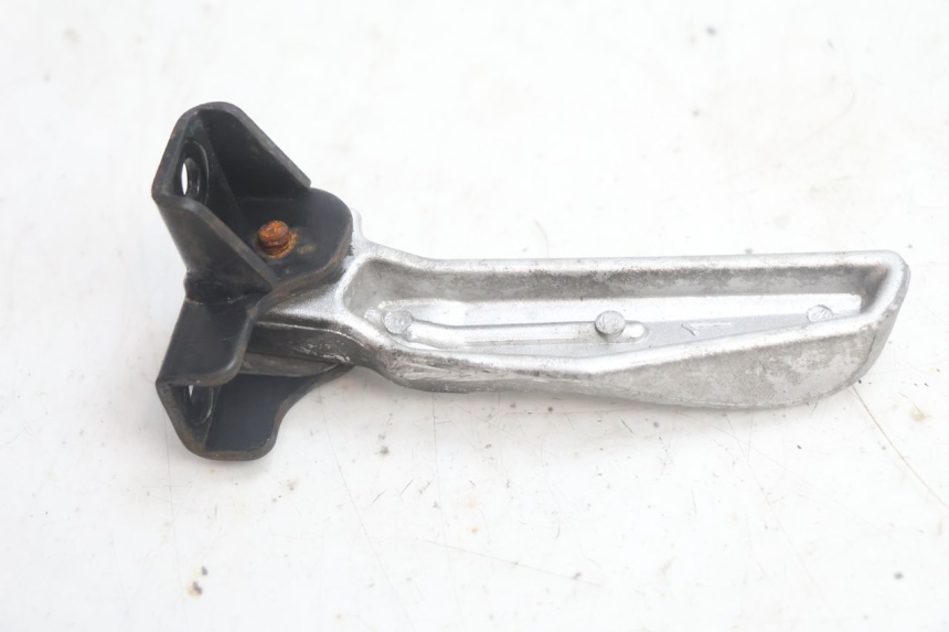 photo de ACHTERSTE RECHTER VOETSTEUN SYM FIDDLE 3 III 50 (2014 - 2020) - Technische close-up