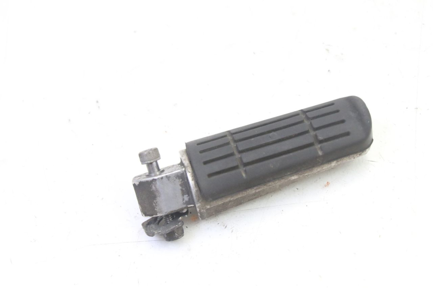 photo de ACHTERSTE RECHTER VOETSTEUN YAMAHA FZ6 FAZER S2 600 (2007 - 2011) - Hoofdaanzicht