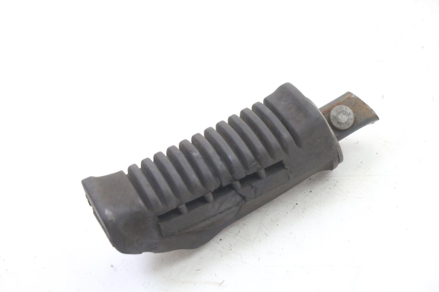 photo de ACHTERRECHTE VOETSTEUN SUZUKI GS GSE 500 (2001 - 2003) - Hoofdaanzicht