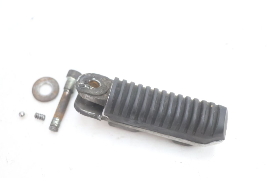 photo de RECHTER ACHTERVOETSTEUN SUZUKI GSF N BANDIT 1200 (2001 - 2005) - Detail van het onderdeel