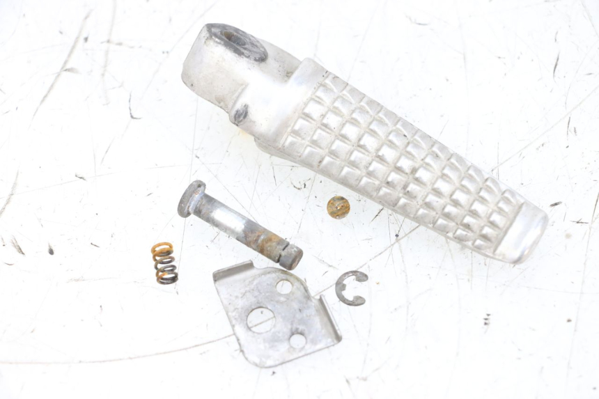 photo de ACHTERSTE RECHTER VOETSTEUN SUZUKI GSXR GSX-R 1000 (2003 - 2004) - Hoofdaanzicht