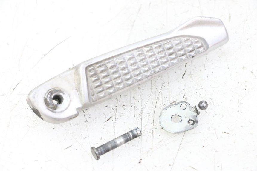 photo de ACHTERSTE RECHTER VOETSTEUN HONDA FORZA 125 (2021 - 2025) - Overzicht