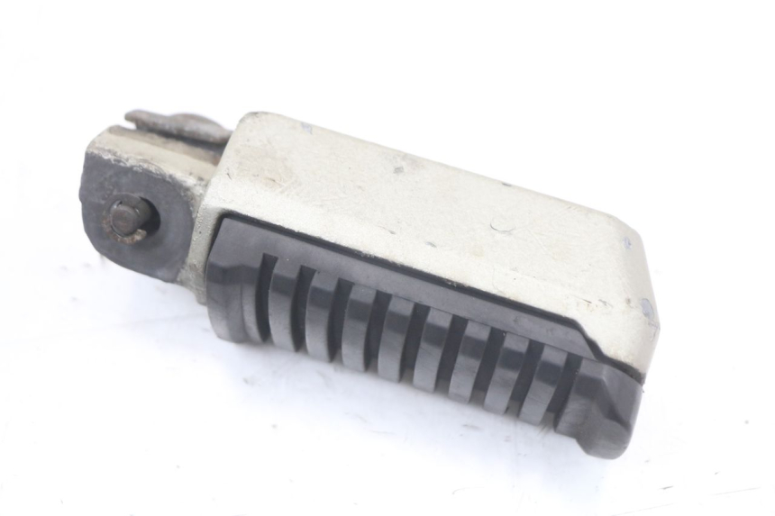 photo de ACHTERSTE RECHTER VOETSTEUN KAWASAKI GTR 1000 (1994 - 2004) - Andere kijkhoek