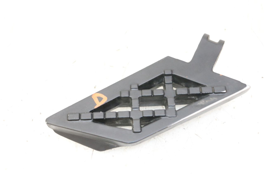 photo de ACHTERSTE RECHTER VOETSTEUN PEUGEOT KISBEE 4T 50 (2018 - 2022) - Hoofdaanzicht