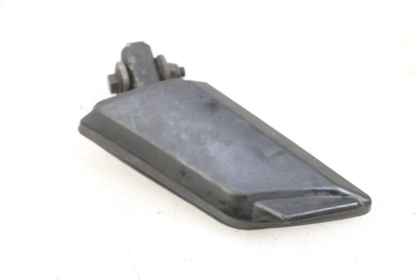 photo de ACHTERSTE RECHTER VOETSTEUN PEUGEOT KISBEE 4T 50 (2010 - 2017) - Zoom op gebruiksstaat