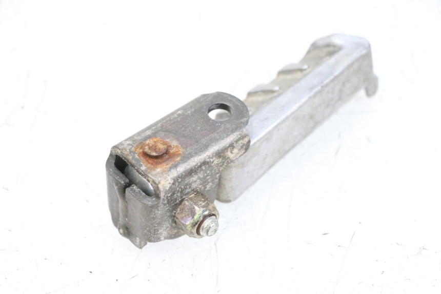 photo de ACHTERSTE RECHTER VOETSTEUN PEUGEOT LUDIX 50 (2005 - 2007) - Detail van het onderdeel