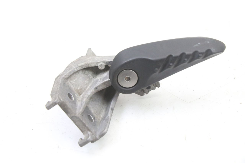 photo de ACHTERSTE RECHTER VOETSTEUN MBK OVETTO ONE 2T 50 (2013 - 2017) - Zoom op gebruiksstaat