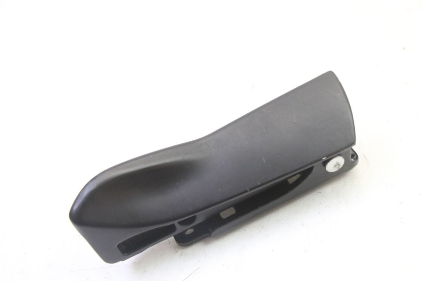 photo de ACHTERSTE RECHTER VOETSTEUN PIAGGIO MP3 HPE 310 (2024 - 2025) - Hoofdaanzicht