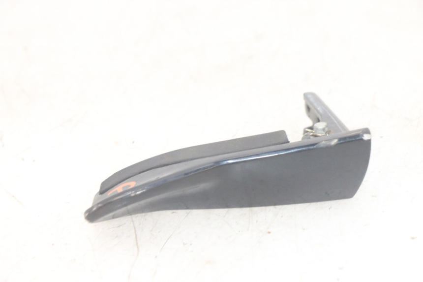 photo de ACHTERRECHTE VOETSTEUN PIAGGIO MP3 HPE 300 (2019 - 2026) - Zoom op gebruiksstaat