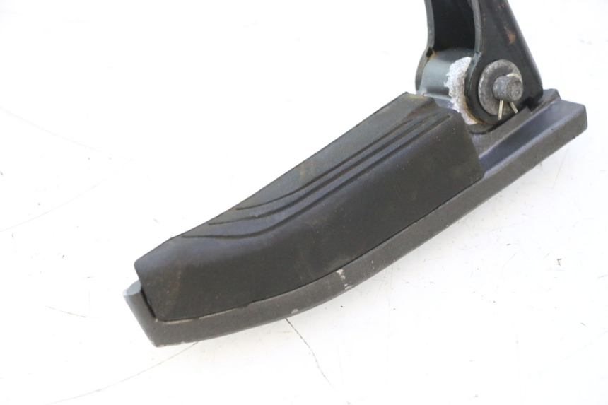 photo de ACHTERSTE RECHTER VOETSTEUN PIAGGIO MP3 500 (2016 - 2018) - Technische close-up
