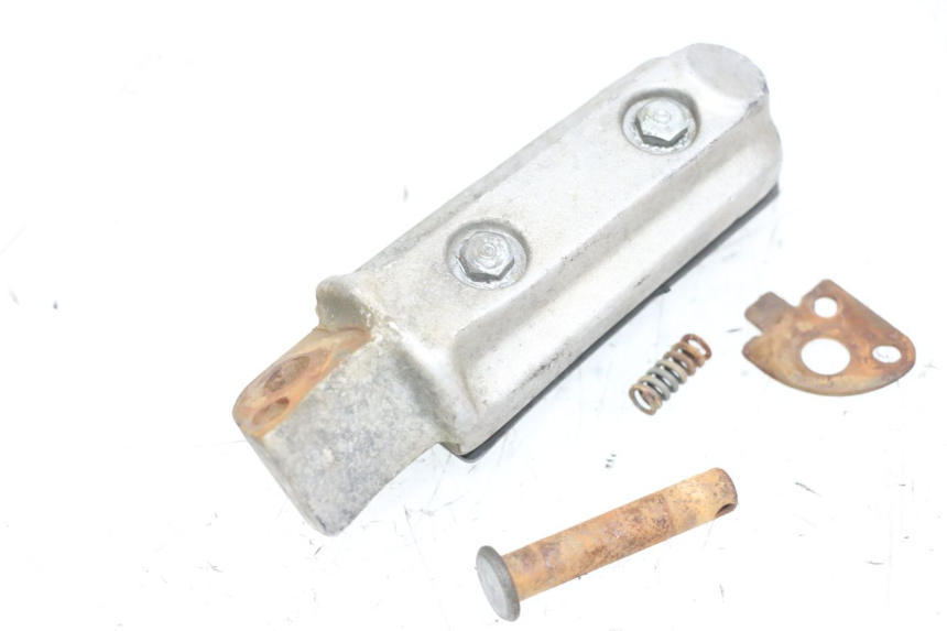 photo de ACHTERSTE RECHTER VOETSTEUN HONDA NSR R 125 (1994 - 2003) - Andere kijkhoek