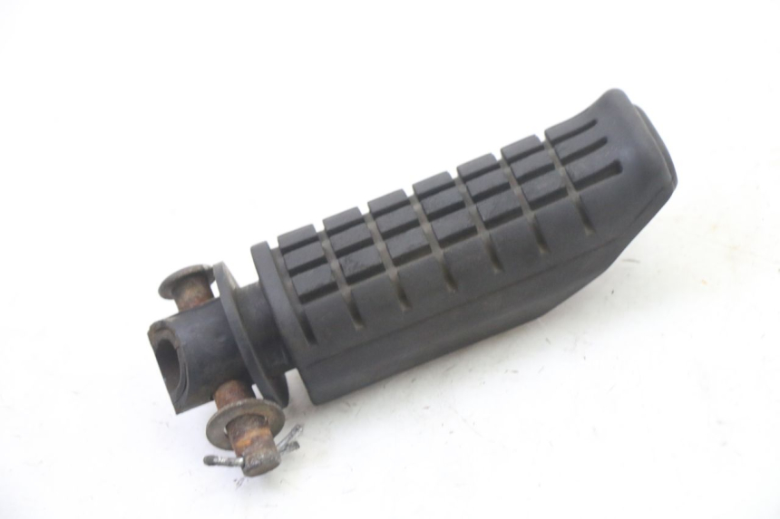 photo de ACHTERSTE RECHTER VOETSTEUN HONDA NTV DEAUVILLE ABS 700 (2007 - 2016) - Detail van het onderdeel