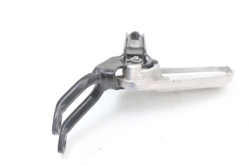 photo de ACHTERSTE RECHTER VOETSTEUN HONDA PCX (JF47) 125 (2012 - 2013) - Andere kijkhoek