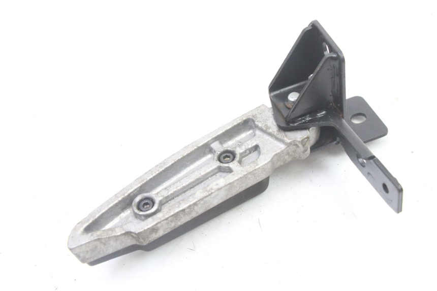 photo de ACHTERSTE RECHTER VOETSTEUN PEUGEOT CITYSTAR 2T 50 (2018 - 2021) - Andere kijkhoek