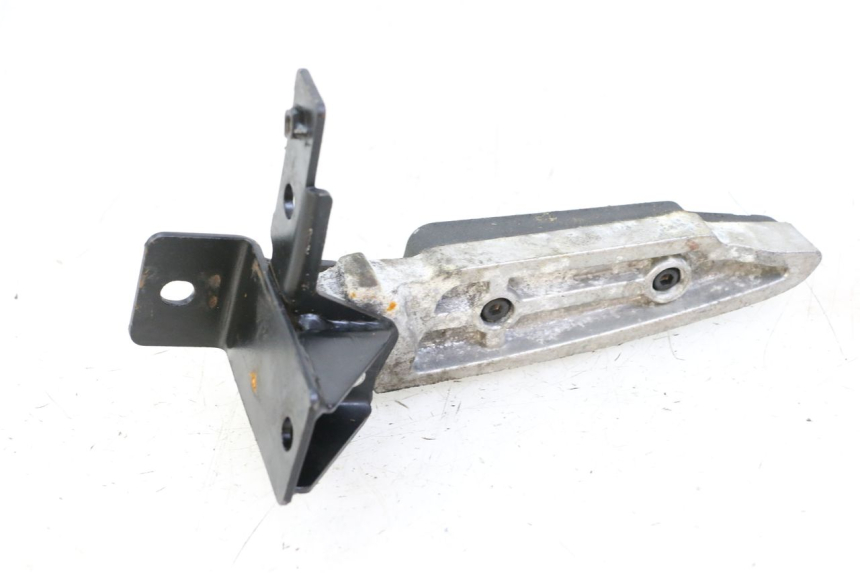 photo de ACHTERSTE RECHTER VOETSTEUN PEUGEOT CITYSTAR 50 (2013 - 2017) - Zoom op gebruiksstaat