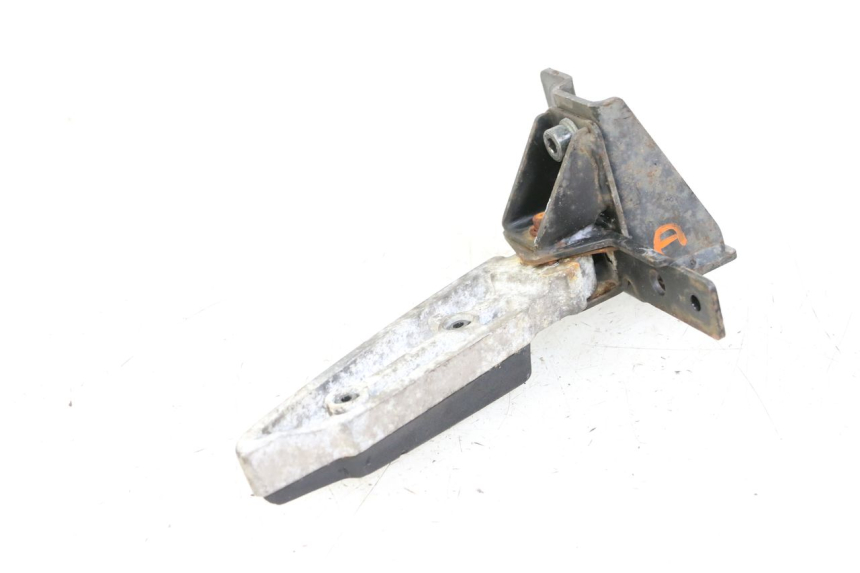 photo de ACHTERSTE RECHTER VOETSTEUN PEUGEOT SATELIS 125 (2013 - 2018) - Technische close-up