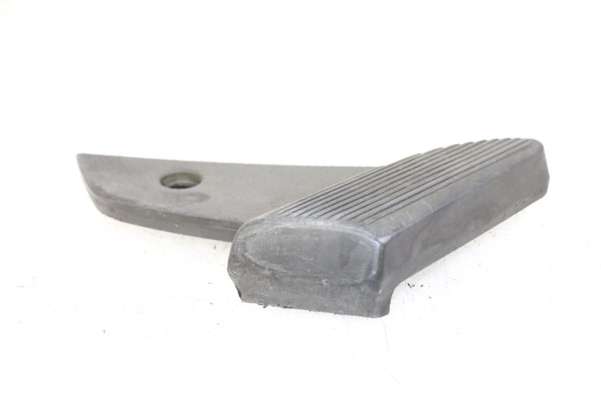 photo de ACHTERSTE RECHTER VOETSTEUN PIAGGIO VESPA LX 150 (2005 - 2013) - Detail van het onderdeel