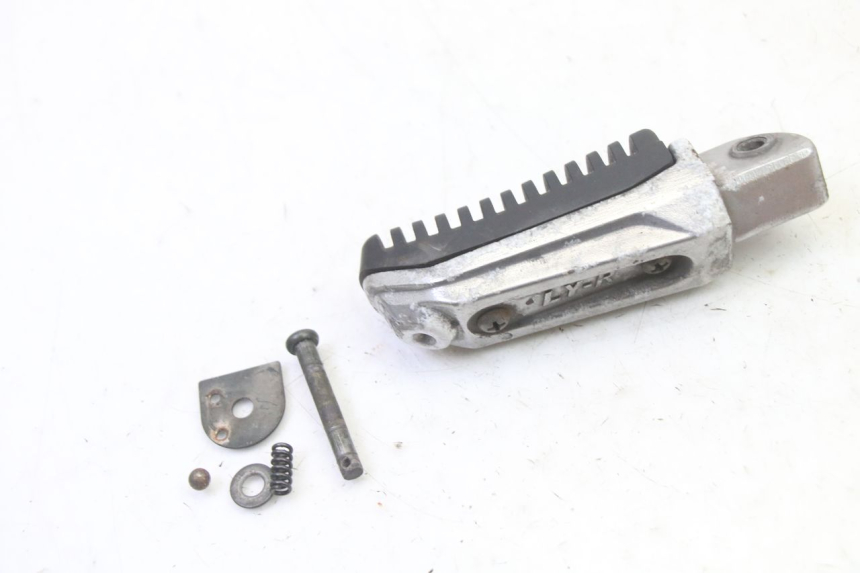 photo de ACHTERSTE RECHTER VOETSTEUN MAG POWER R-STREET 50 (2016 - 2025) - Andere kijkhoek