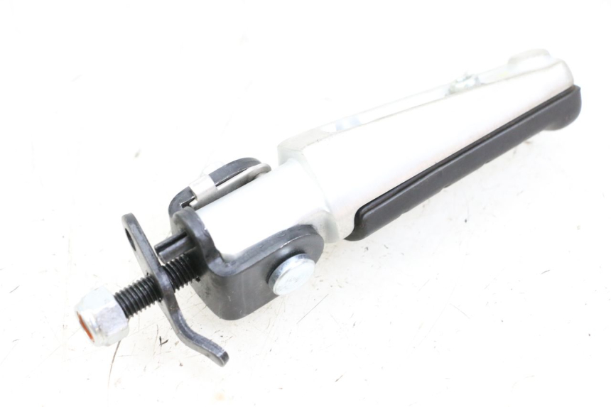 photo de ACHTERSTE RECHTER VOETSTEUN ROYAL ENFIELD CONTINENTAL GT 650 (2019 - 2024) - Zoom op gebruiksstaat