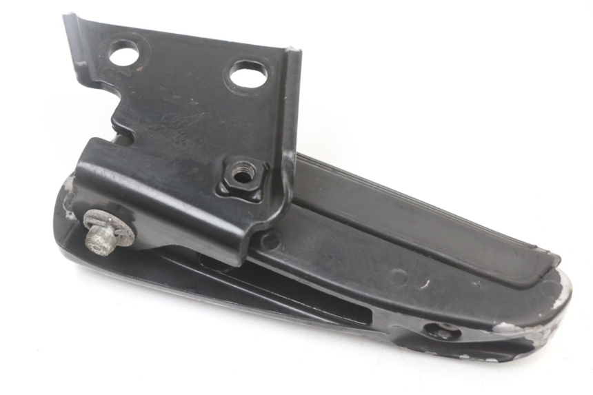 photo de ACHTERSTE RECHTER VOETSTEUN GILERA RUNNER SP 50 (2009 - 2017) - Detail van het onderdeel