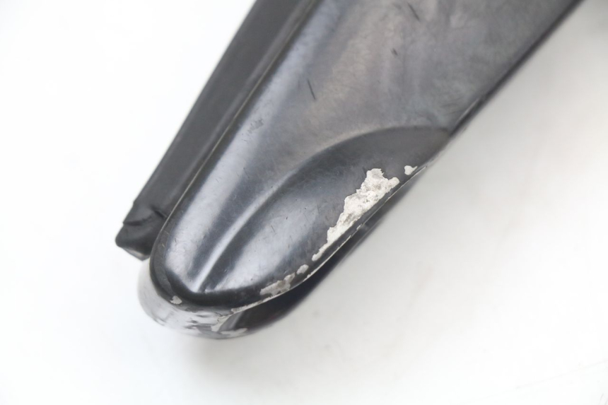 photo de ACHTERSTE RECHTER VOETSTEUN GILERA RUNNER SP 50 (2009 - 2017) - Technische close-up