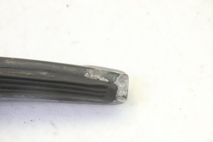 photo de ACHTERSTE RECHTER VOETSTEUN GILERA RUNNER SP 50 (2009 - 2017) - Technische close-up